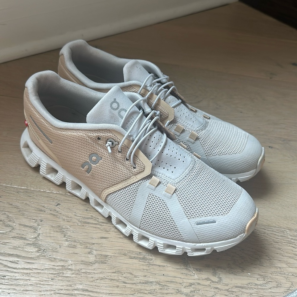 On Cloud 5 sneakers